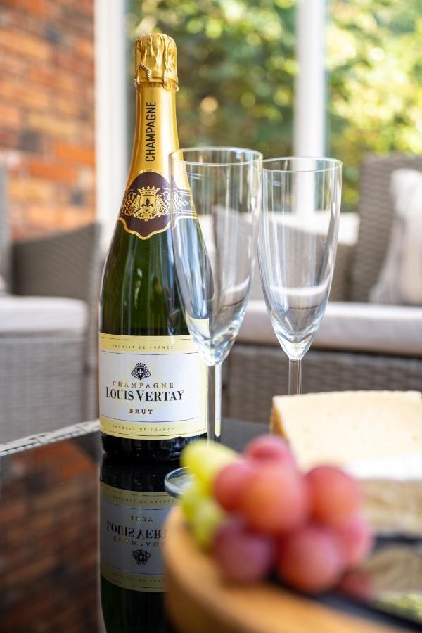 Mulberry House - Luxurious And Modern 4-Bed In Solihull Near Nec,Jlr, Airport, Resorts World, Hs2 外观 照片