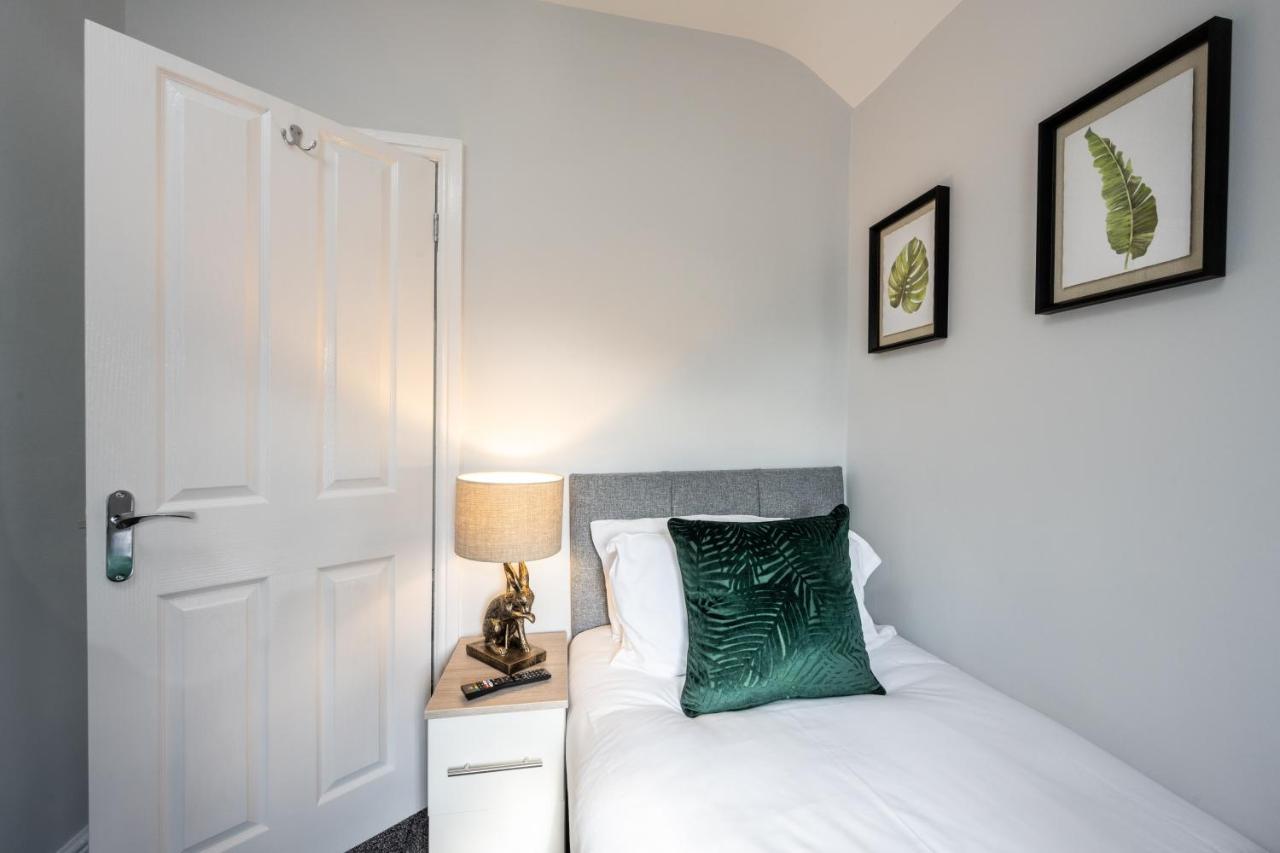 Mulberry House - Luxurious And Modern 4-Bed In Solihull Near Nec,Jlr, Airport, Resorts World, Hs2 外观 照片